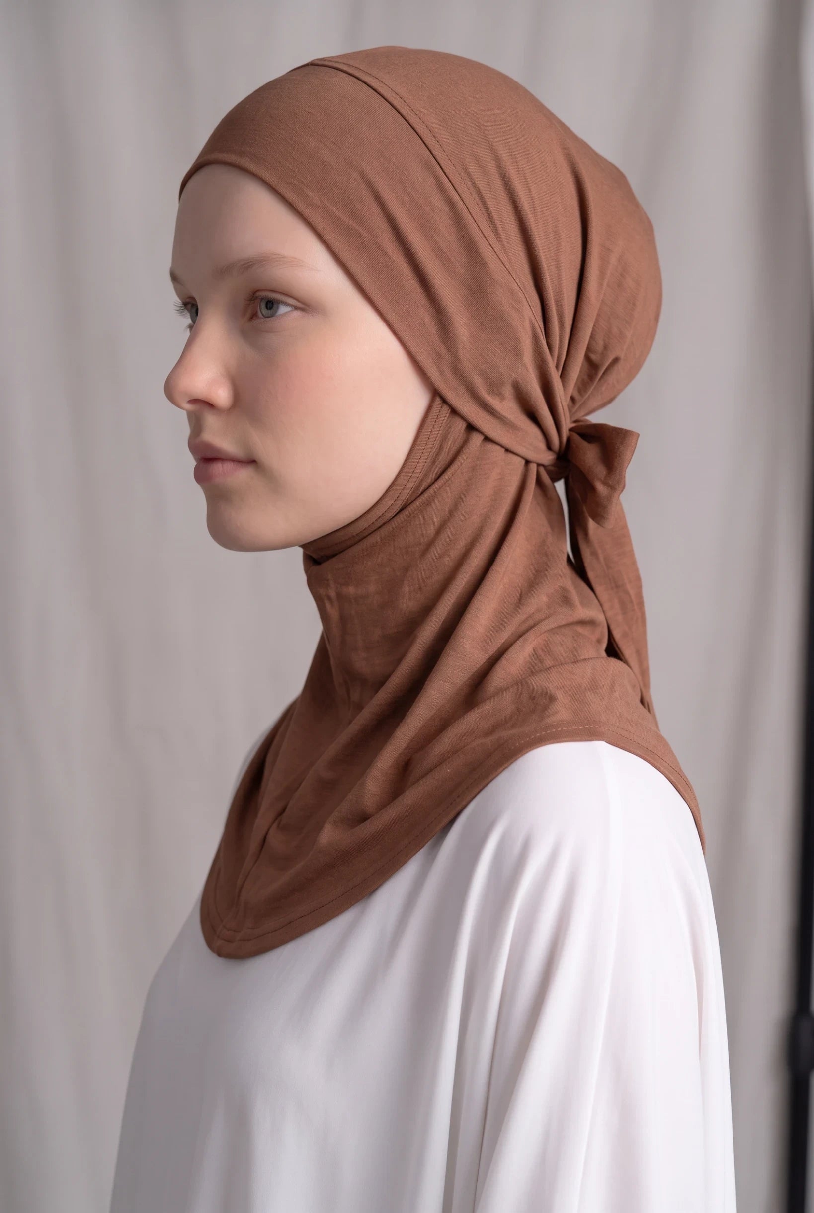 Essential Tie Bonnet