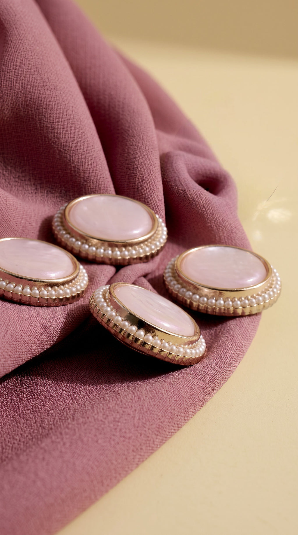 Pearl Rose Magnet